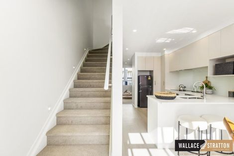 Photo of property in 11/2 Moor Avenue, Te Atatu Peninsula, Auckland, 0610