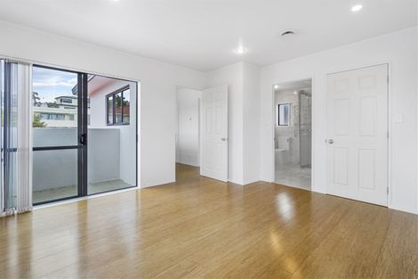 Photo of property in 1 Bougainvillaea Terrace, Goodwood Heights, Auckland, 2105