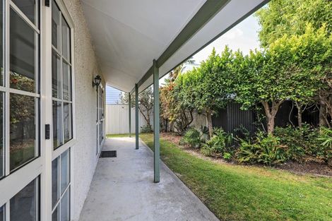 Photo of property in 6 Howard Road, Taradale, Napier, 4112