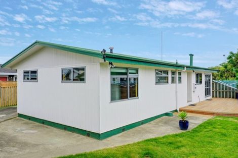 Photo of property in 132 Riverside Drive, Whakatane, 3120
