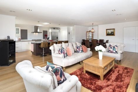 Photo of property in 30 Armstrong Farm Drive, East Tamaki Heights, Auckland, 2016