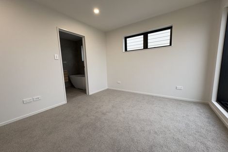 Photo of property in 129c Oaktree Avenue, Browns Bay, Auckland, 0630