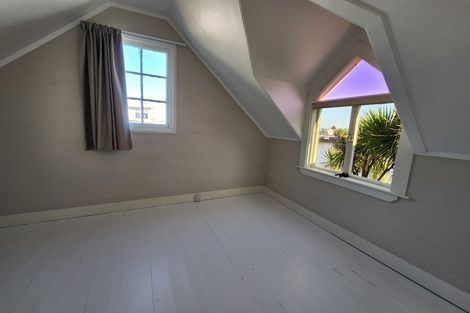 Photo of property in 53 Anzac Parade, Durie Hill, Whanganui, 4500