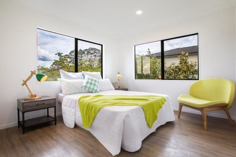 Photo of property in 64 Rising Parade, Fairview Heights, Auckland, 0632