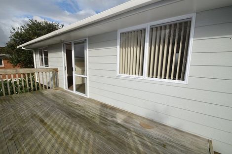 Photo of property in 2/2 Mcdowell Crescent, Hillcrest, Auckland, 0626