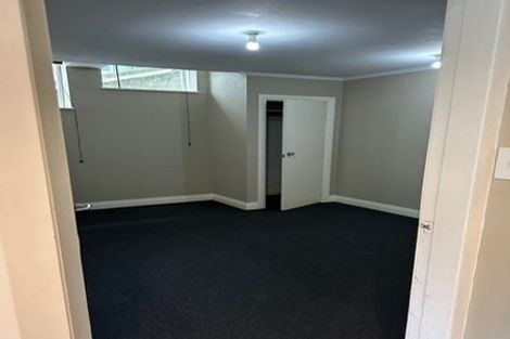 Photo of property in 3/133 Kelburn Parade, Kelburn, Wellington, 6012