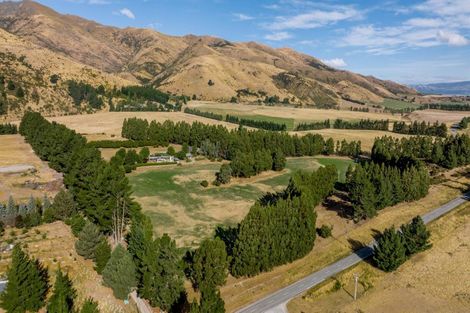 Photo of property in 728 Kane Road, Hawea Flat, Wanaka, 9382