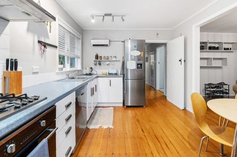 Photo of property in 9 Waiwhero Street, Mangakakahi, Rotorua, 3015