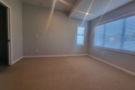 Photo of property in 9 Banks Road, Kawakawa Bay, Papakura, 2585