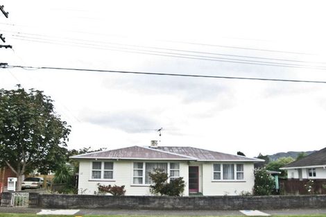Photo of property in 17 Charles Street, Clouston Park, Upper Hutt, 5018