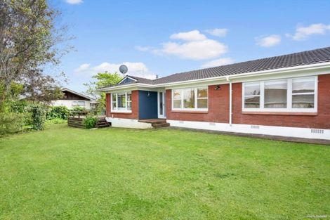 Photo of property in 36 Tupaki Place, Pakuranga Heights, Auckland, 2010