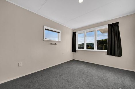 Photo of property in 9 Pacey Avenue, Hawera, 4610