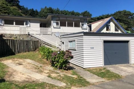 Photo of property in 142 Parkvale Road, Karori, Wellington, 6012