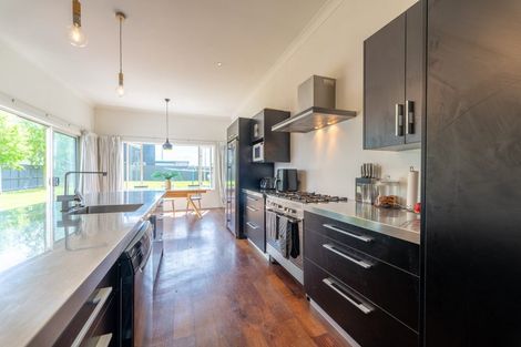 Photo of property in 39 Raymond Street, West End, Timaru, 7910