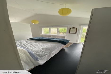 Photo of property in 3 Horomona Road, Paekakariki, 5034