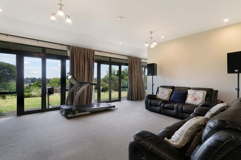 Photo of property in 493 Whitford Road, Whitford, 2571