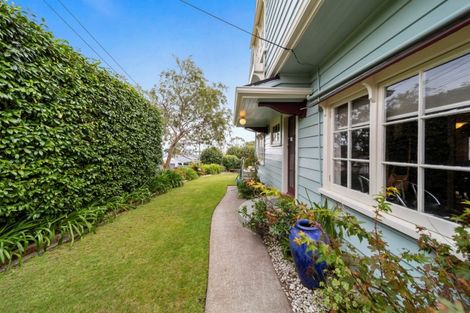 Photo of property in 66 Gilbert Street, New Plymouth, 4310
