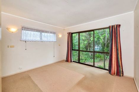 Photo of property in 1 Celina Place, Browns Bay, Auckland, 0630