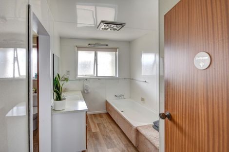 Photo of property in 32 Lynas Street, Outram, 9019