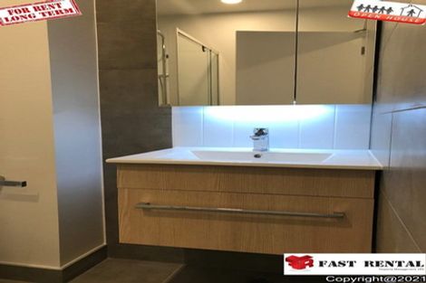 Photo of property in 1/8 Waverley Avenue, Glenfield, Auckland, 0629