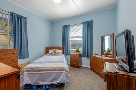 Photo of property in 40 Tararua Street, Pahiatua, 4910