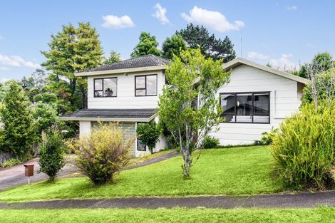 Photo of property in 14 Deverell Place, Northcross, Auckland, 0632