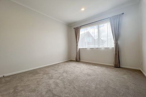 Photo of property in 98 Taikura Avenue, Red Beach, 0932