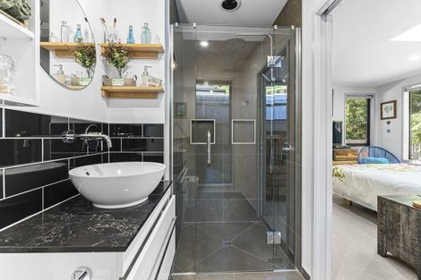 Photo of property in 4 Bright Way, Lower Vogeltown, New Plymouth, 4310