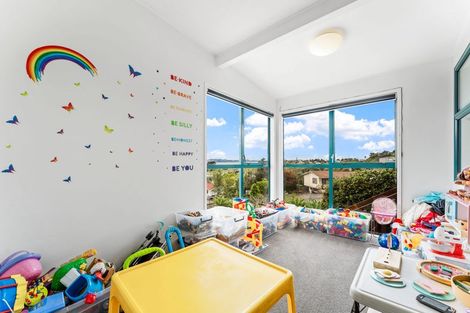 Photo of property in 3 Delshaw Avenue, Stanmore Bay, Whangaparaoa, 0932