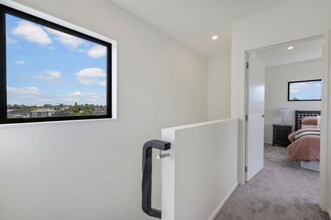 Photo of property in 11e Barrie Avenue, Papatoetoe, Auckland, 2025