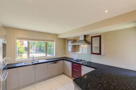Photo of property in 130 Wairakei Road, Bryndwr, Christchurch, 8053