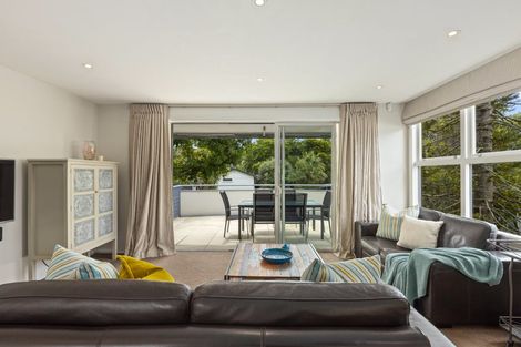 Photo of property in 51 Mcdowell Crescent, Hillcrest, Auckland, 0627