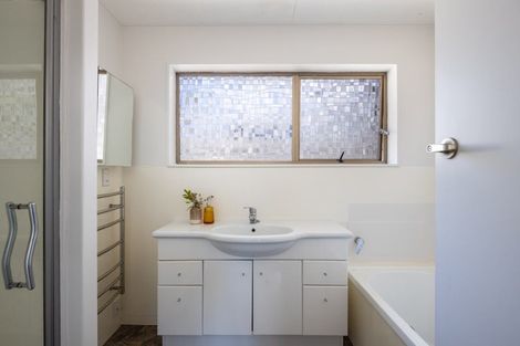 Photo of property in 180c Omata Road, Blagdon, New Plymouth, 4310