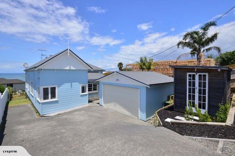 Photo of property in 1047 Whangaparaoa Road, Tindalls Beach, Whangaparaoa, 0930