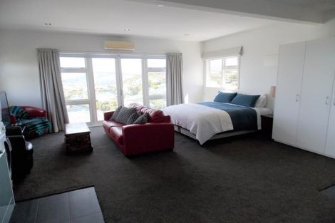 Photo of property in 1a Clive Road, Khandallah, Wellington, 6035