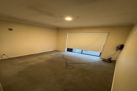 Photo of property in 54 Magic Way, Randwick Park, Auckland, 2105