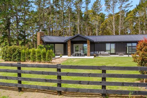 Photo of property in 1 Gumtree Way, Kaiwaka, 0573