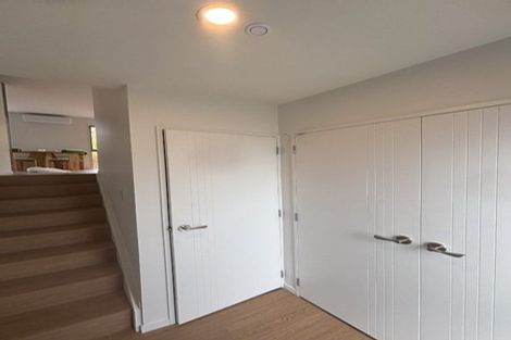 Photo of property in 49e Oaktree Avenue, Browns Bay, Auckland, 0630