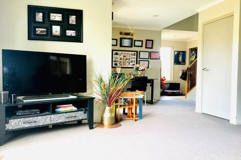 Photo of property in 25 Midshipman Court, Gulf Harbour, Whangaparaoa, 0930