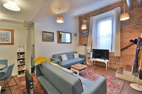Photo of property in 37 Dowling Street, Dunedin Central, Dunedin, 9016
