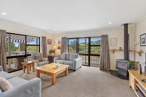 Photo of property in 2 Amokura Street, Waikanae, 5036