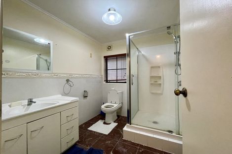 Photo of property in 1/11 Takutai Avenue, Bucklands Beach, Auckland, 2012