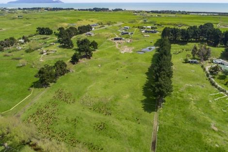 Photo of property in 181 Swamp Road, Te Horo, Otaki, 5581