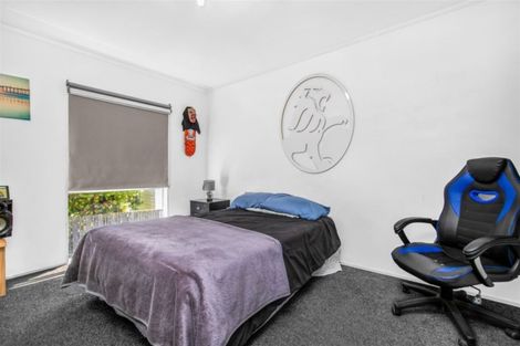 Photo of property in 18 Hoylake Place, Wattle Downs, Auckland, 2103
