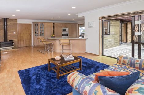 Photo of property in 23 Cornelian Crescent, Half Moon Bay, Auckland, 2012