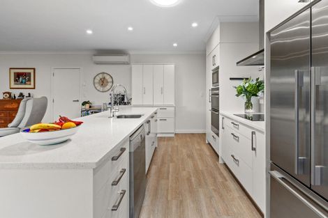 Photo of property in 23 Percy Berry Place, Havelock North, 4130