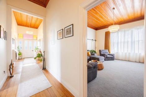 Photo of property in 16 Tamumu Road, Waipawa, 4210