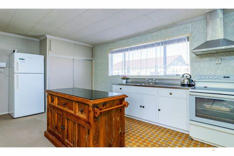 Photo of property in 76 Shearman Street, Waimate, 7924