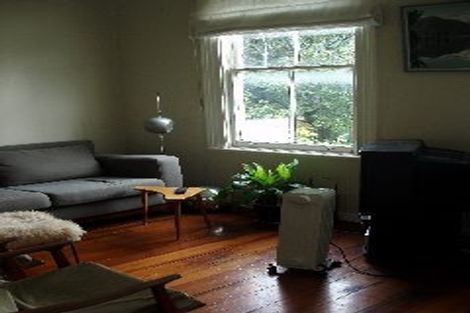 Photo of property in 19 Myrtle Crescent, Mount Cook, Wellington, 6021