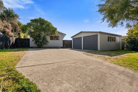 Photo of property in 65 Queens Road, Waikanae Beach, Waikanae, 5036